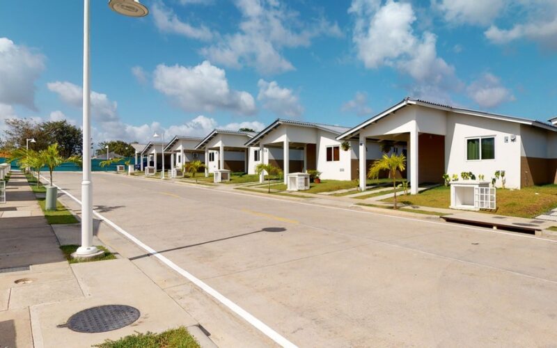 Playa Dorada subraya los beneficios del mantenimiento preventivo en casas junto al mar